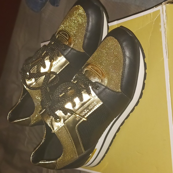 Michael Kors Billie Trainer Metallic Mesh BLK/GLD - Picture 1 of 4